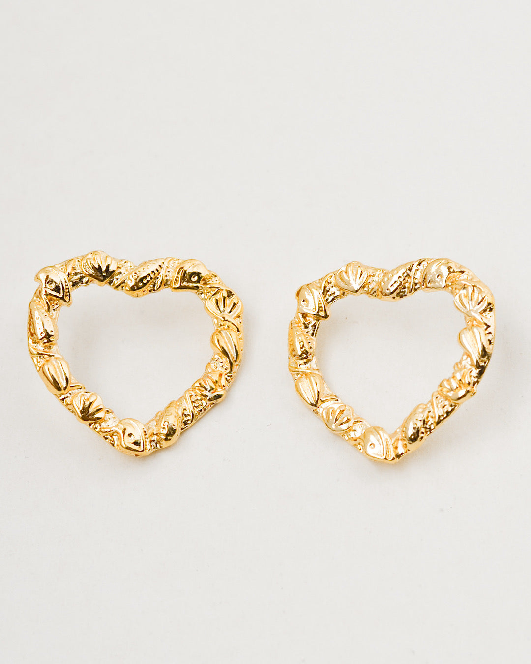 Aretes Silueta Corazón